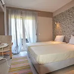 Er.zo Summer Hotel