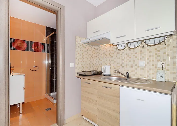 Hotel Er.zo Summer Studios