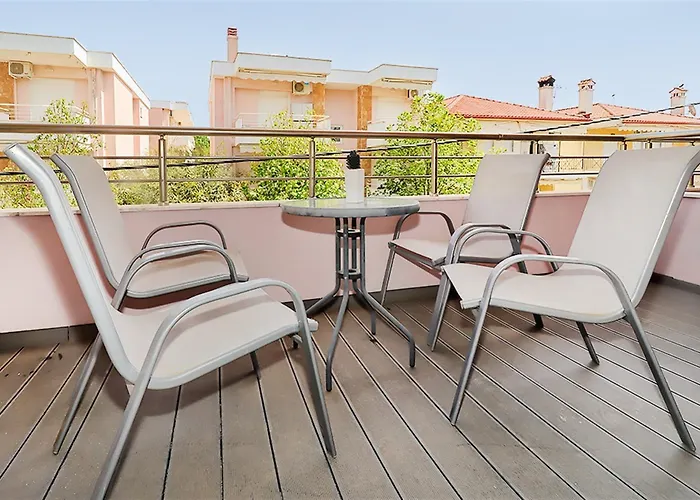 Er.zo Summer Studios Hotel 3*