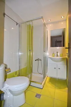 Er.zo Summer Studios Hotel