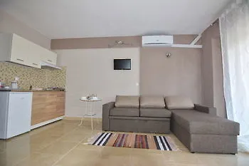 Hotel Er.zo Summer Studios Kallithea (Chalkidiki)