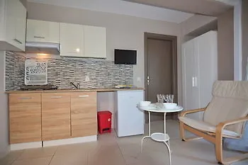 Er.zo Summer Studios 3*