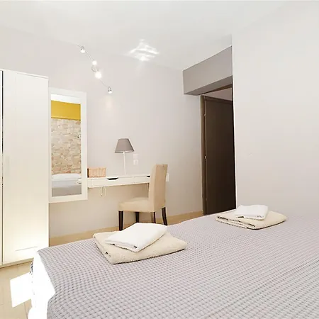 Er.zo Summer Studios 3* Kallithea (Chalkidiki)
