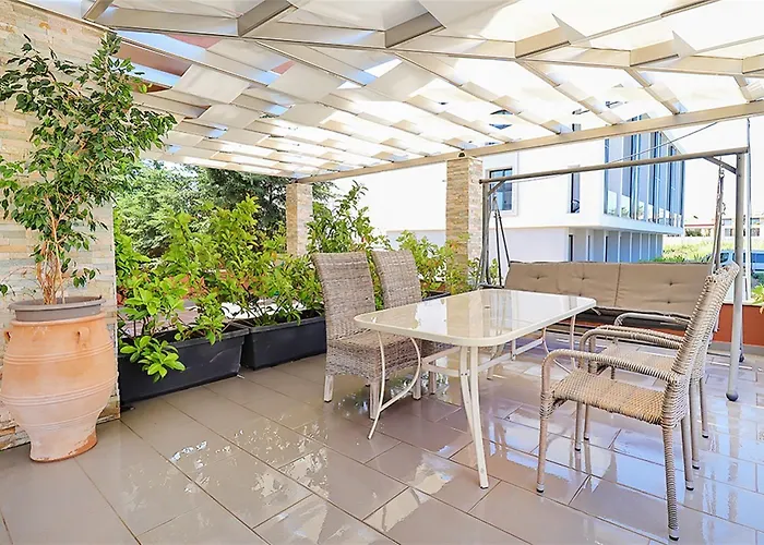 Er.zo Summer Hotel 3*